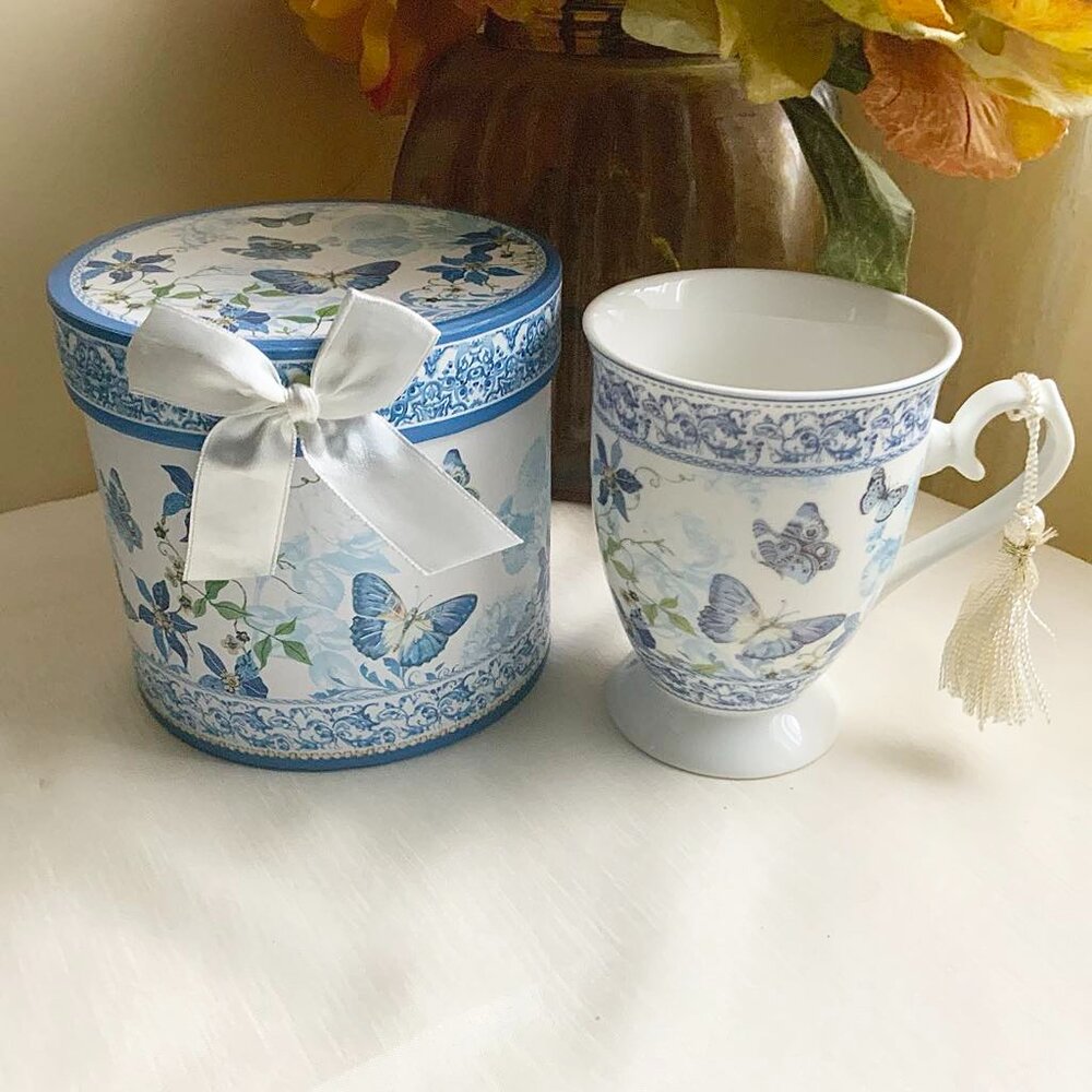 SUMMER RIVER Blue and White Butterfly Mug with Matching Gift Box